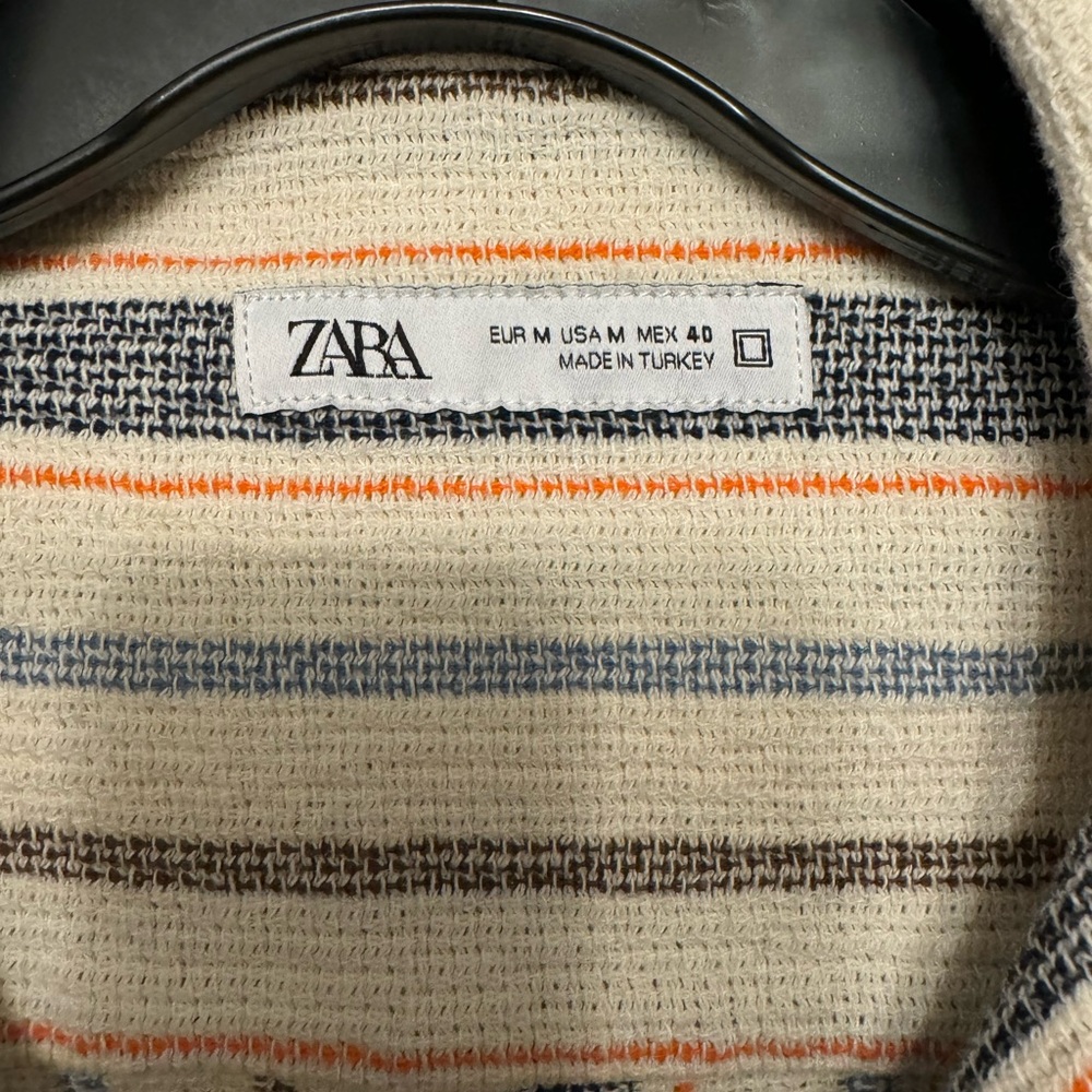 Multiple Men’s Zara Shirts. View 4